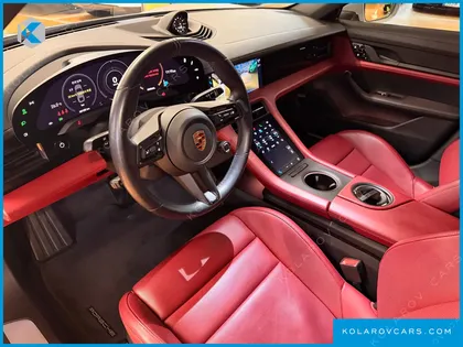 PORSCHE TAYCAN 4S