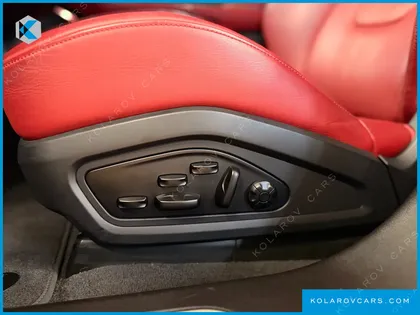 PORSCHE TAYCAN 4S