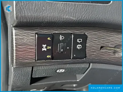 KGM - SSANGYONG KORANDO 4WD TX 9-SEATER