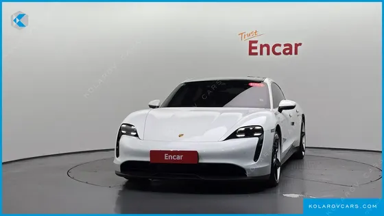 PORSCHE TAYCAN 4S