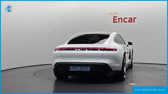 PORSCHE TAYCAN 4S