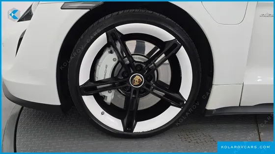 PORSCHE TAYCAN 4S