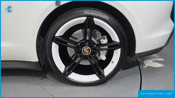 PORSCHE TAYCAN 4S