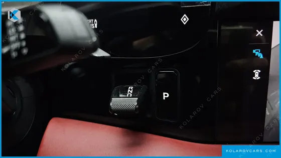 PORSCHE TAYCAN BASE