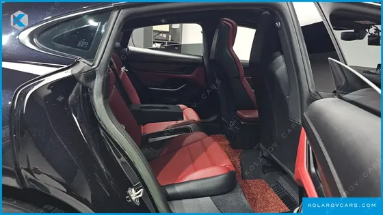 PORSCHE TAYCAN BASE