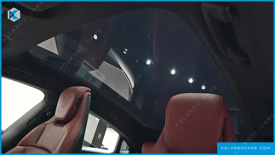 PORSCHE TAYCAN BASE