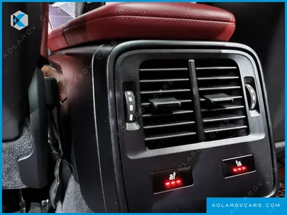 PORSCHE TAYCAN BASE