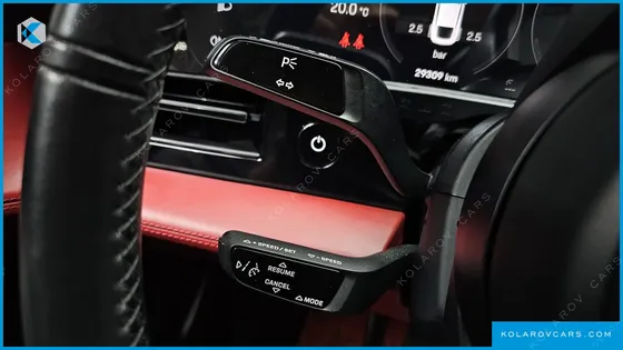 PORSCHE TAYCAN BASE