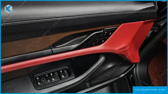 PORSCHE TAYCAN BASE