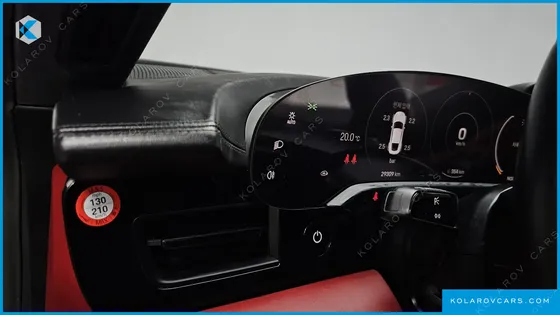 PORSCHE TAYCAN BASE