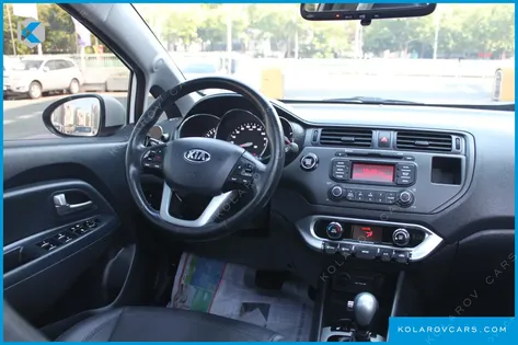 KIA PRIDE 1.4 MPI SEDAN