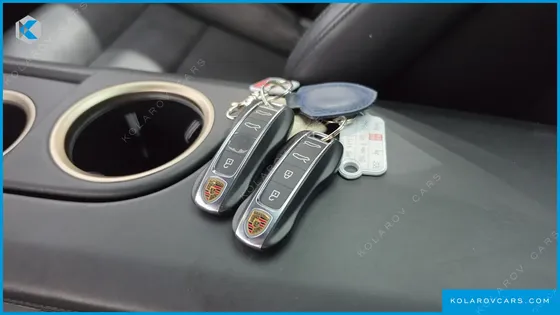 PORSCHE TAYCAN TURBO