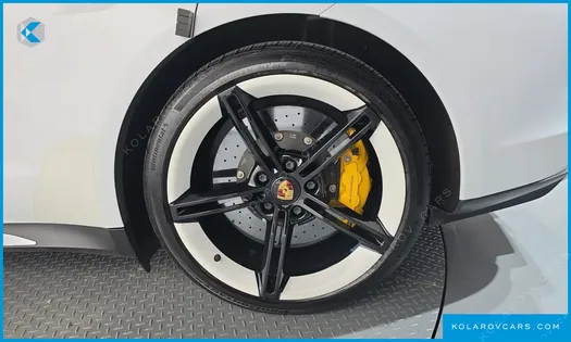 PORSCHE TAYCAN TURBO