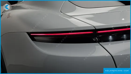 PORSCHE TAYCAN TURBO