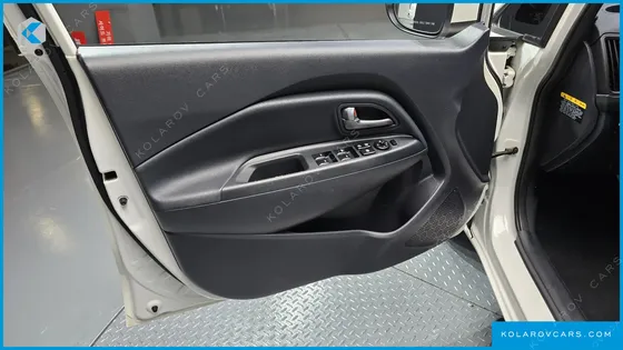 KIA PRIDE 1.6 GDI HATCHBACK