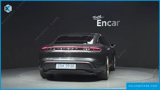 PORSCHE TAYCAN 4S