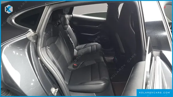 PORSCHE TAYCAN 4S