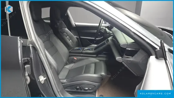 PORSCHE TAYCAN 4S