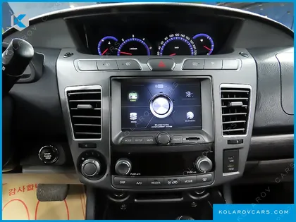 KGM - SSANGYONG KORANDO 4WD CHATEAU 9-SEATER