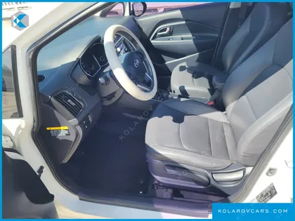KIA PRIDE 1.4 MPI HATCHBACK