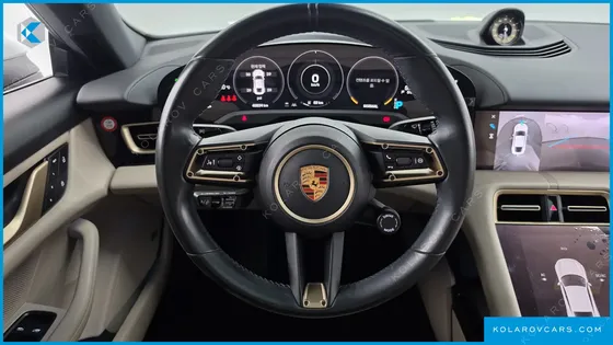 PORSCHE TAYCAN BASE
