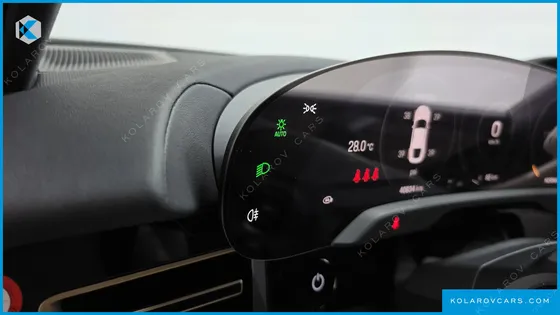 PORSCHE TAYCAN BASE
