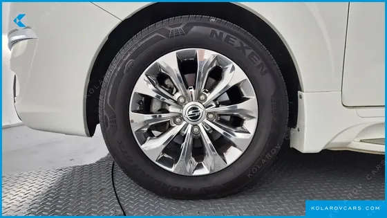 KGM - SSANGYONG KORANDO 4WD TX 9-SEATER