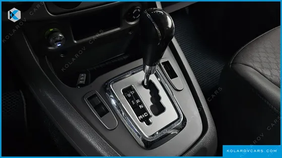KGM - SSANGYONG KORANDO 4WD CHATEAU 11-SEATER