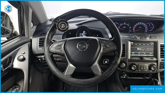 KGM - SSANGYONG KORANDO 4WD CHATEAU 11-SEATER