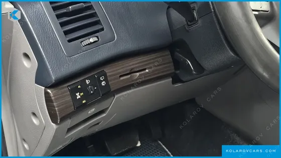 KGM - SSANGYONG KORANDO 4WD CHATEAU 11-SEATER