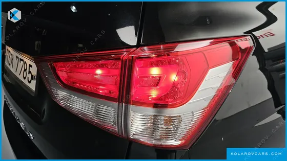 KGM - SSANGYONG KORANDO 4WD CHATEAU 11-SEATER