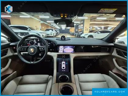 PORSCHE TAYCAN BASE 4