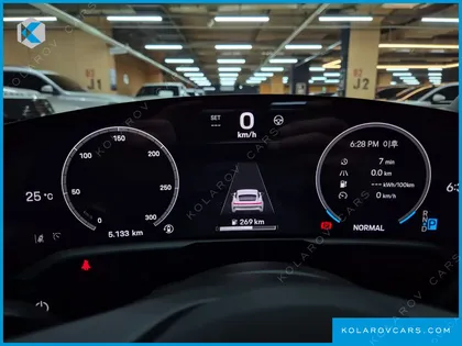 PORSCHE TAYCAN BASE 4