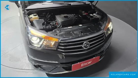 KGM - SSANGYONG KORANDO 4WD CHATEAU 9-SEATER