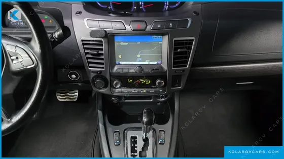 KGM - SSANGYONG KORANDO 4WD CHATEAU 9-SEATER
