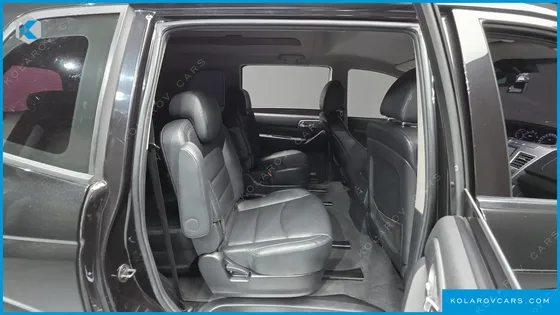 KGM - SSANGYONG KORANDO 4WD CHATEAU 9-SEATER