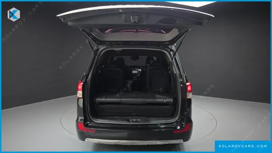 KGM - SSANGYONG KORANDO 4WD CHATEAU 9-SEATER