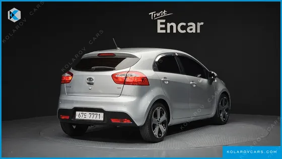 KIA PRIDE 1.6 GDI HATCHBACK