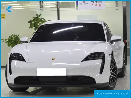 PORSCHE TAYCAN BASE