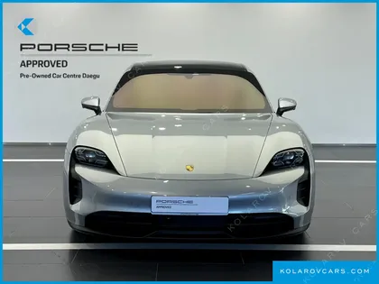 PORSCHE TAYCAN GTS