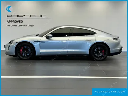 PORSCHE TAYCAN GTS