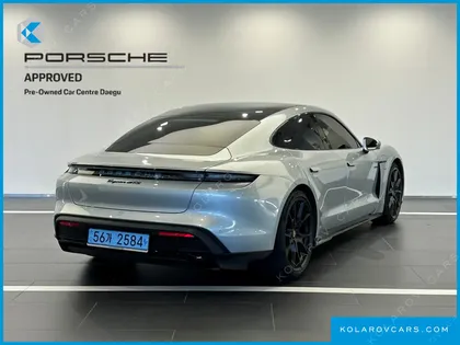 PORSCHE TAYCAN GTS