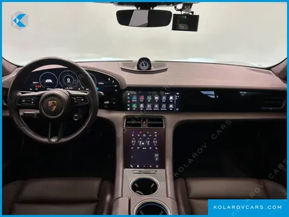 PORSCHE TAYCAN GTS