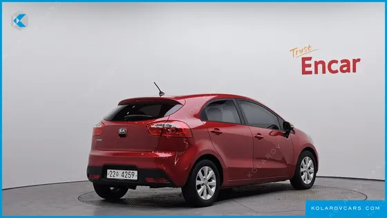 KIA PRIDE 1.4 MPI HATCHBACK