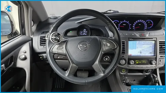 KGM - SSANGYONG KORANDO 4WD OUTDOOR EDITION 9-SEATER