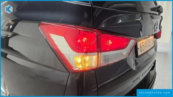 KGM - SSANGYONG KORANDO 4WD OUTDOOR EDITION 9-SEATER