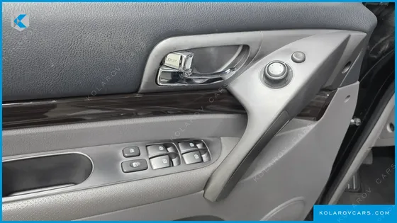 KGM - SSANGYONG KORANDO 4WD OUTDOOR EDITION 9-SEATER