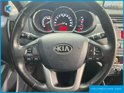 KIA PRIDE 1.4 MPI SEDAN