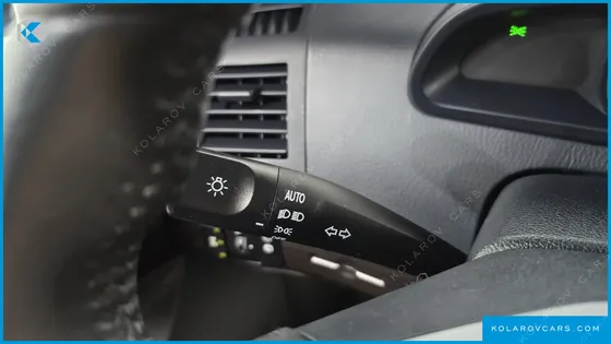 KGM - SSANGYONG KORANDO 4WD CHATEAU 9-SEATER