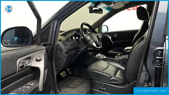 KGM - SSANGYONG KORANDO 4WD TX 9-SEATER